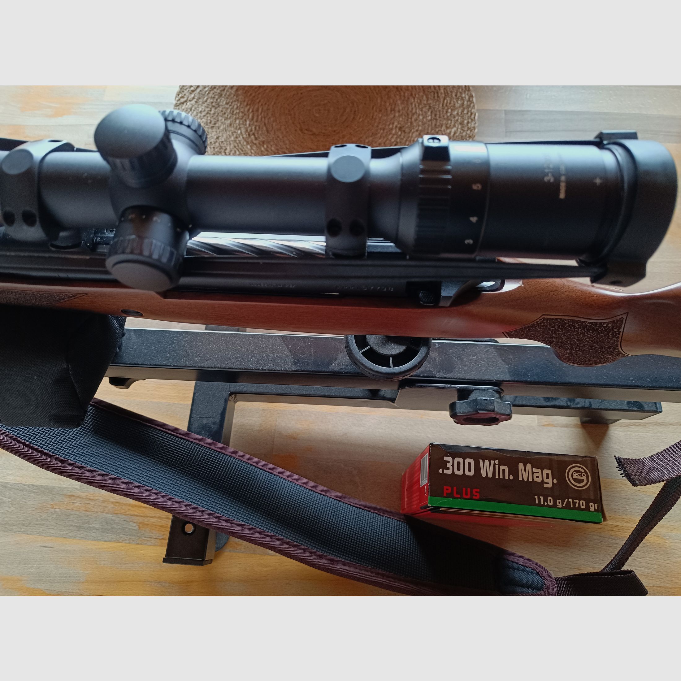 Rifle repetidora Mossberg Patriot y Voere Kufstein (VHB)