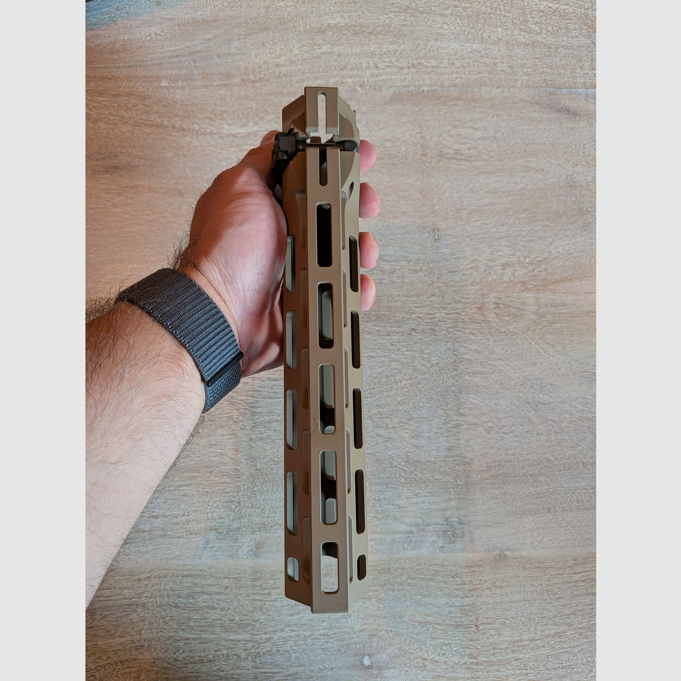 Heckler & Koch M-LOK handguard z szybkim mocowaniem do MR223 FDE, do lufy 11"/14,5"/16,5" (krótki handguard)