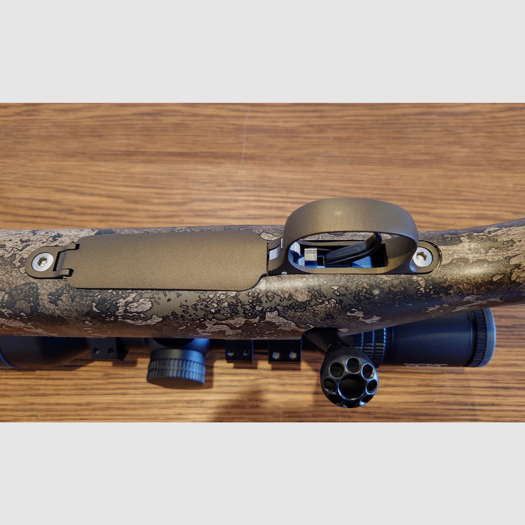 Remington 700 in .300 SAUM - Ultraleichter Carbon Schaft - Timney + Cerakote