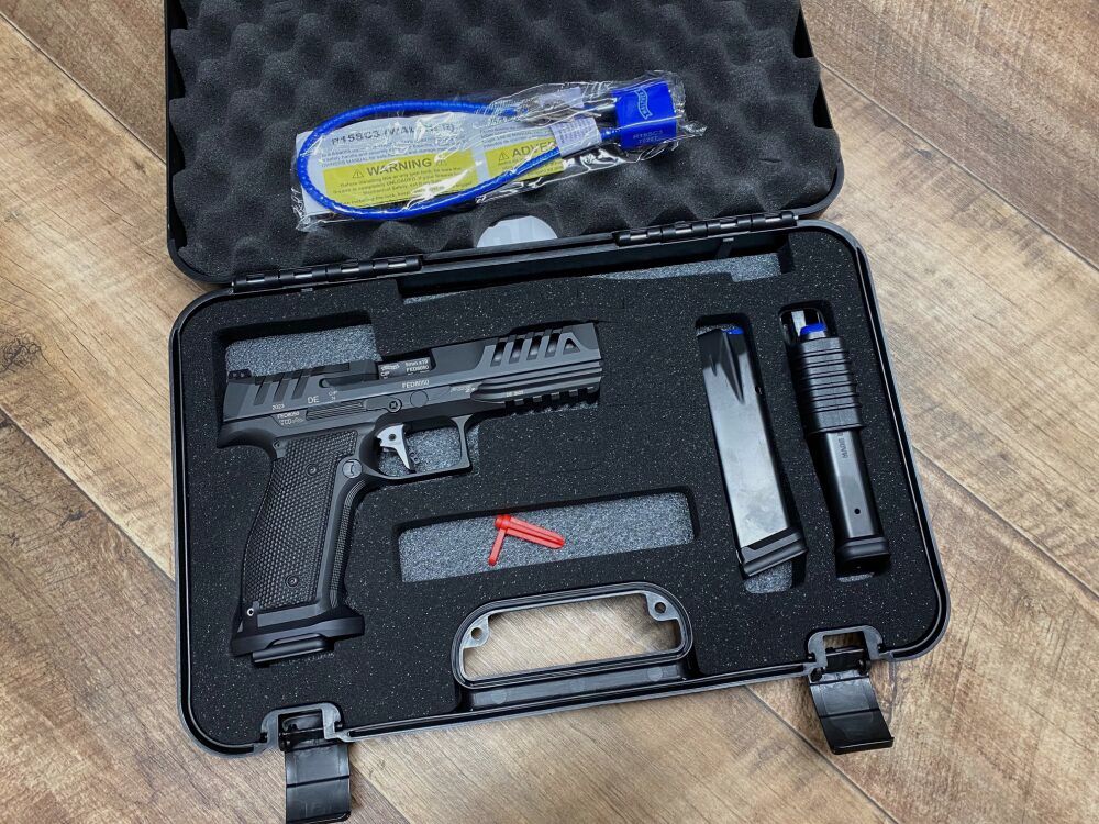 Walther PDP FULL SIZE 5" STEEL FRAME MATCH 9mmLuger, image 1 of 3