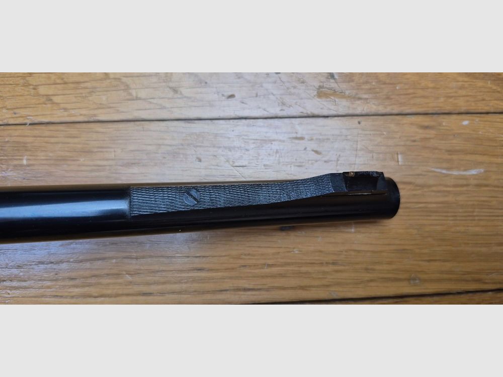 Sehr schöne BSA Jagdgewehr Modell CF2 — Kal. 300 Win Mag — Magazin 3 Schuss +1 — Holz von hoher Qualität in Grad V — Schmidt & Bender 1.5-6x Zielfernrohr — Exzellente Mechanik — Spiegel-Lauf — Eines der besten Jagdgewehre, die aus den Werkstätten der „Großen Epoche“ britischer Herkunft stammen — TBE/TBE+, Bild 29 von 39