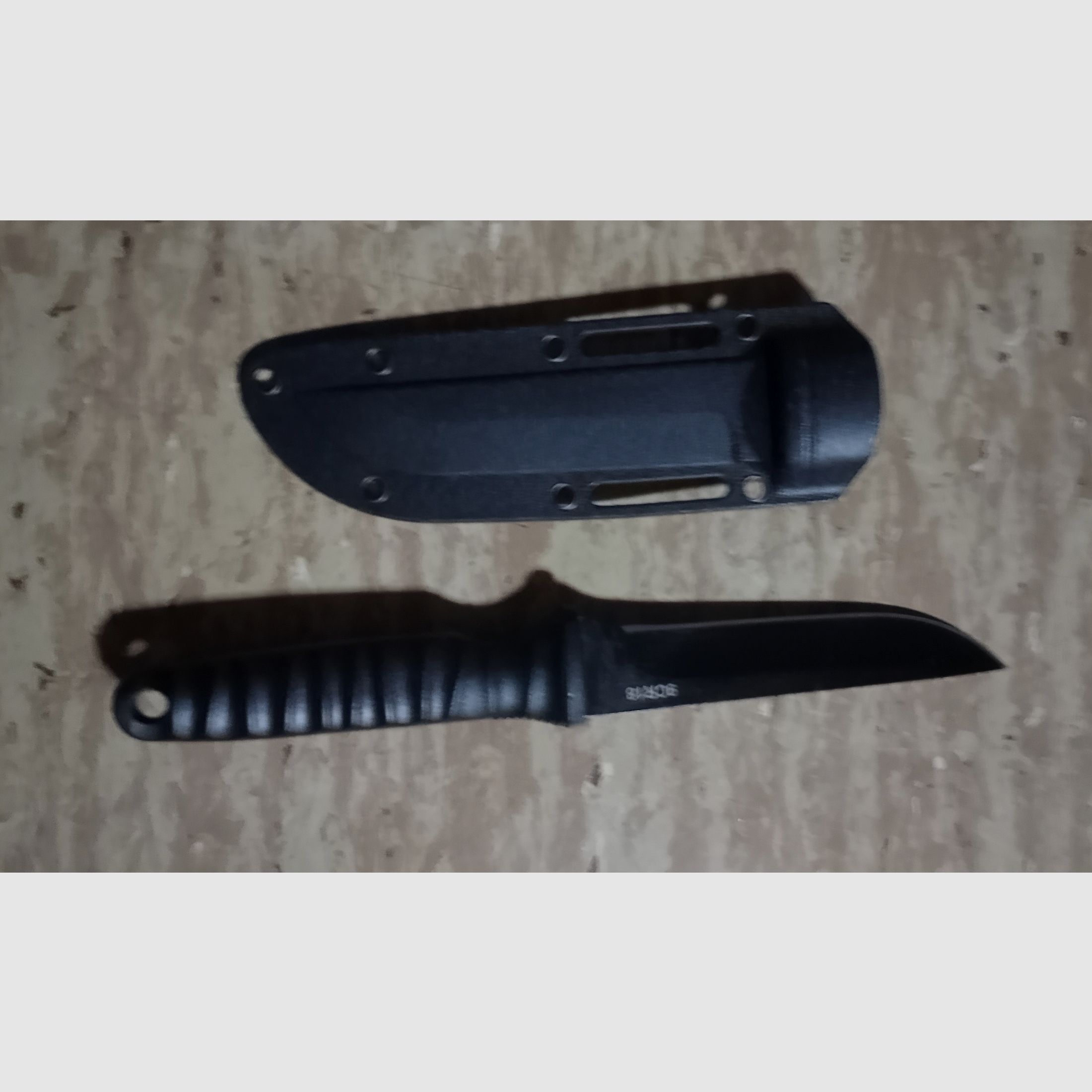 Outdoor Messer EDC stabiles Edelstahl Messer Camping klettern schwarz mit Messerscheide neuwertig aus Sammlung  /1 