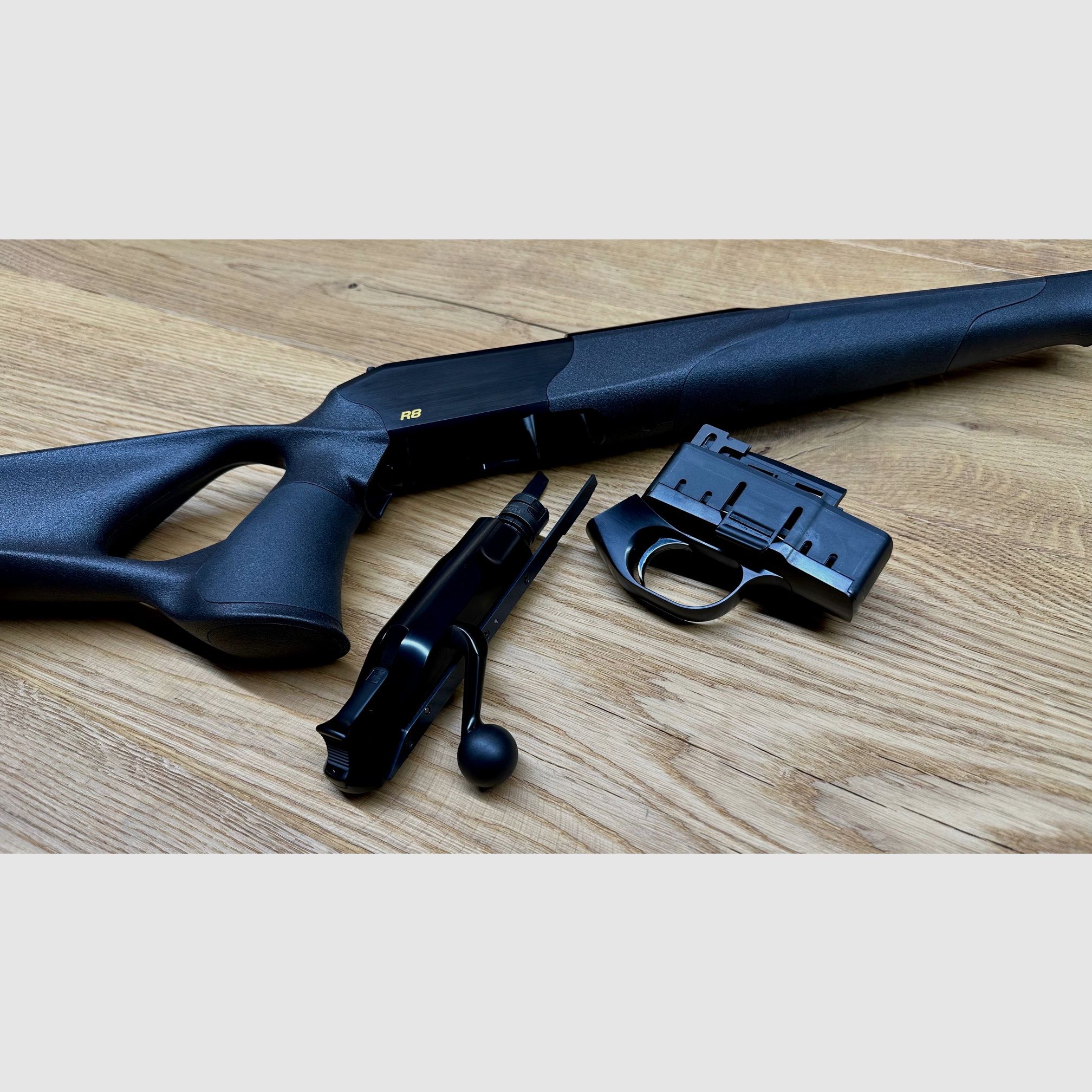 Blaser R8 Ultimate / Stahlsystem/-gehäuse / Stahlverschluss / Stahl-Abzugseinheit / DLC beschichtet