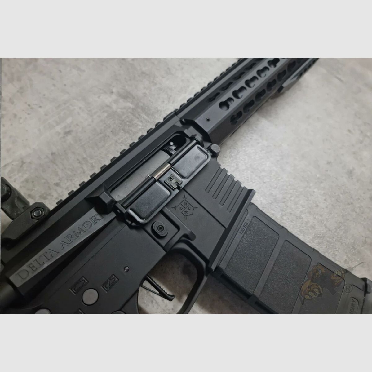 AR15 KeyMod 8 Zoll ALPHA Vollmetall Delta Armory Schwarz S-AEG Airsoft Gewehr Frei ab 18 Jahren
