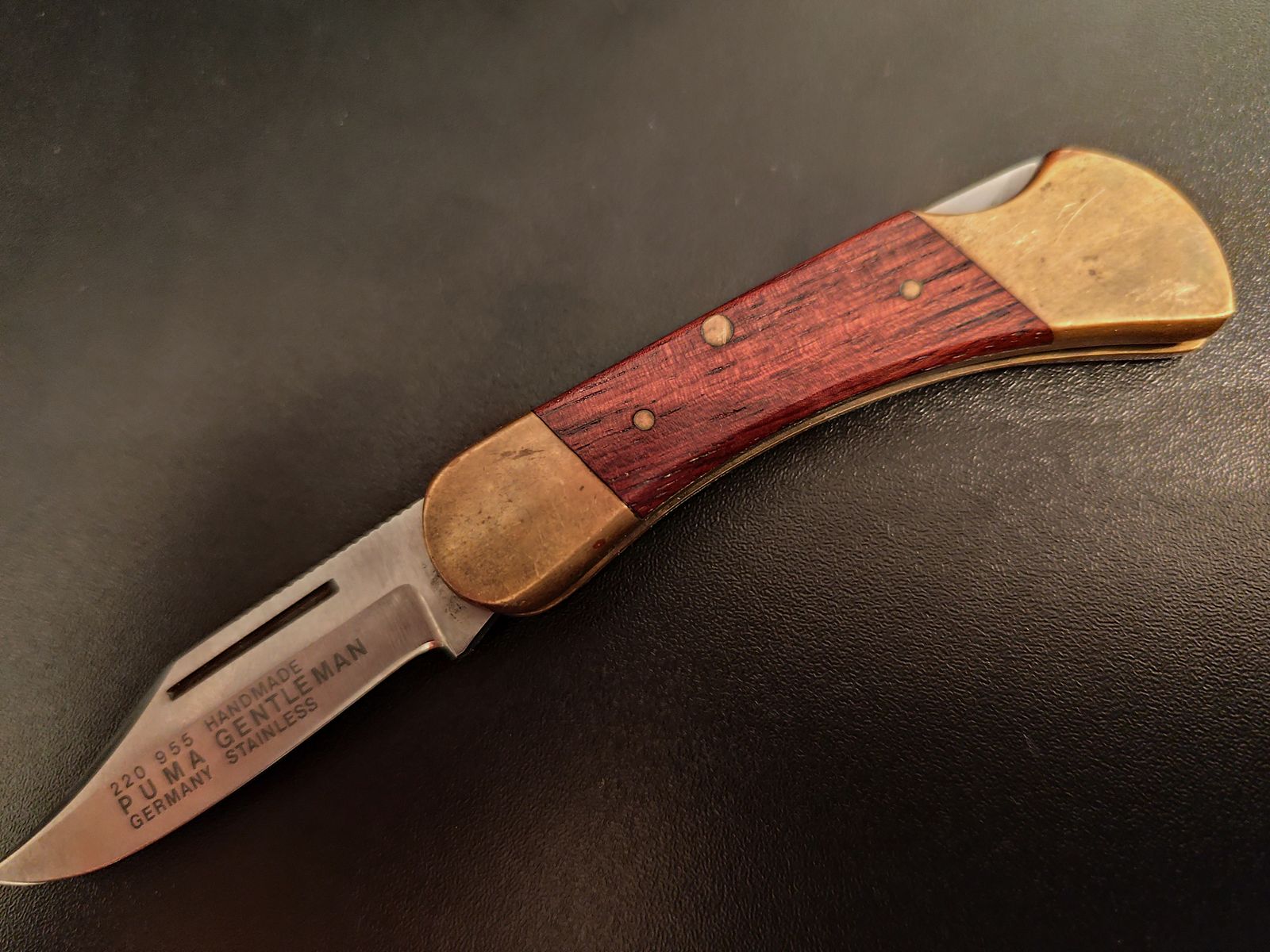 Vecchio coltello Lockback Puma Gentleman Germania acciaio inossidabile 220 955 22881 annata 1988