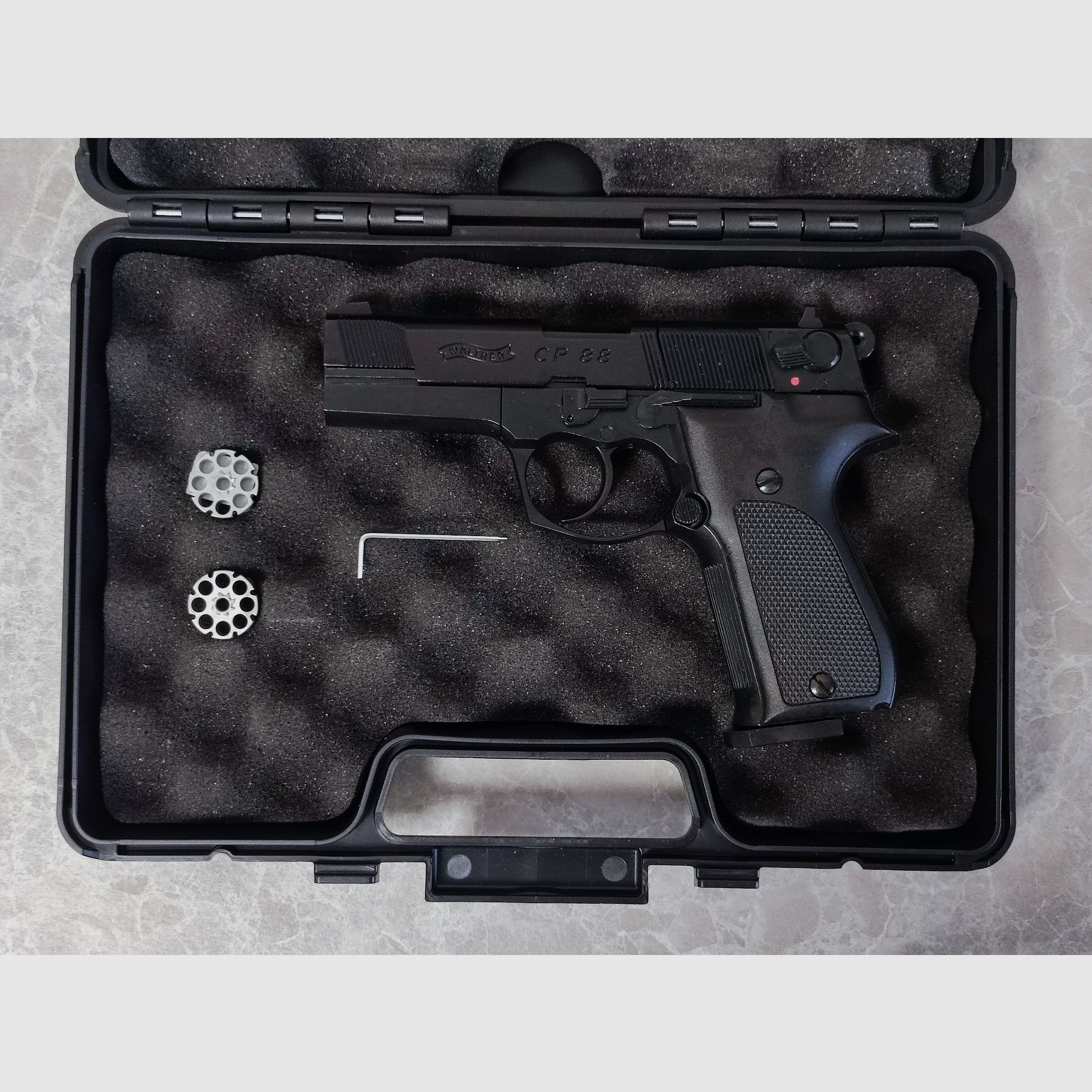 NEU Umarex Walther CP88 schwarz CAL4,5 CO2 Pistole