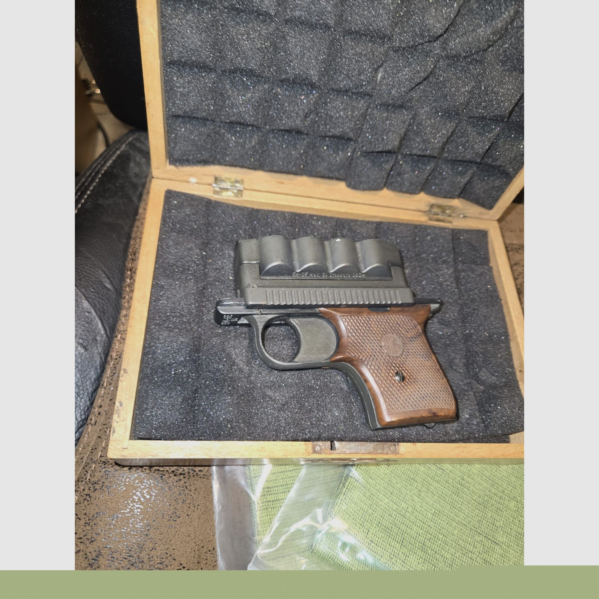Achtung Sammler. Signalgerät, EM-GE 64. Stakkato DBGM, 6mm knall