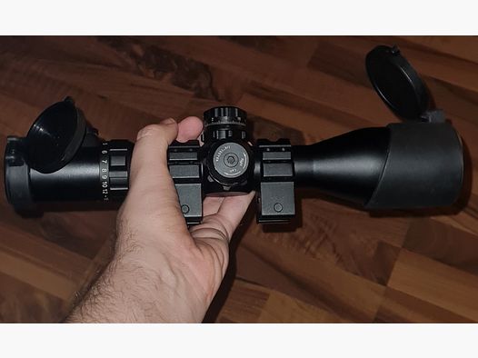 Accushot 4-16x44 mit Drahtabsehen