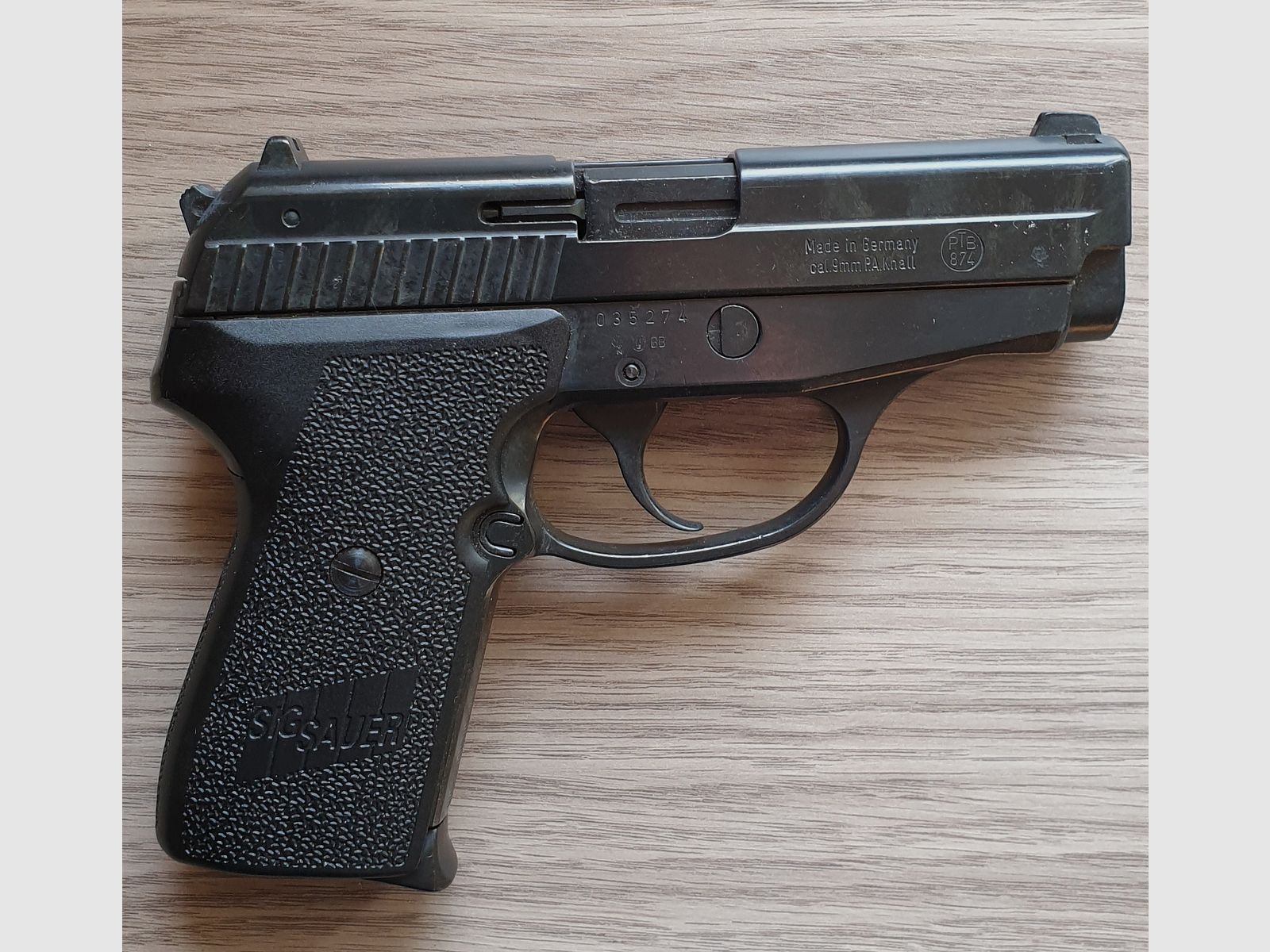 Sig Sauer P239 