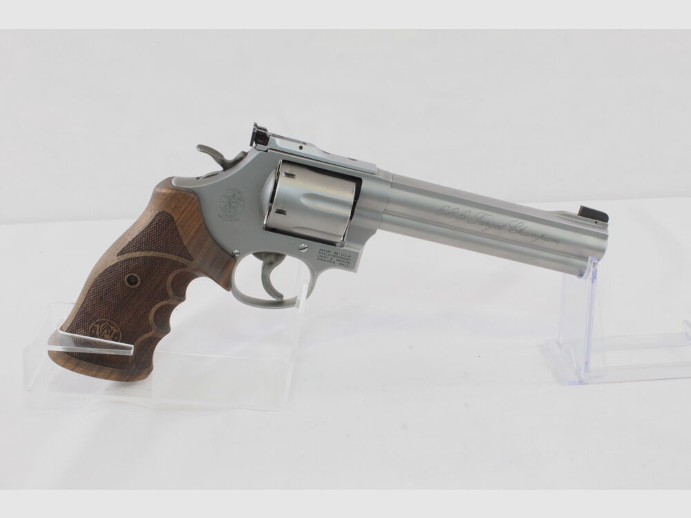 Smith & Wesson Revolver S&W Model 686-6 Targetl Champion - neuwertig