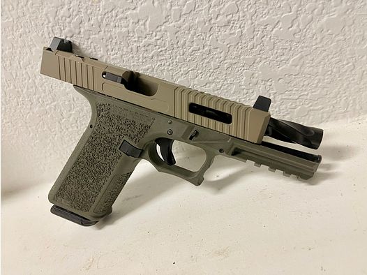 P90 G17