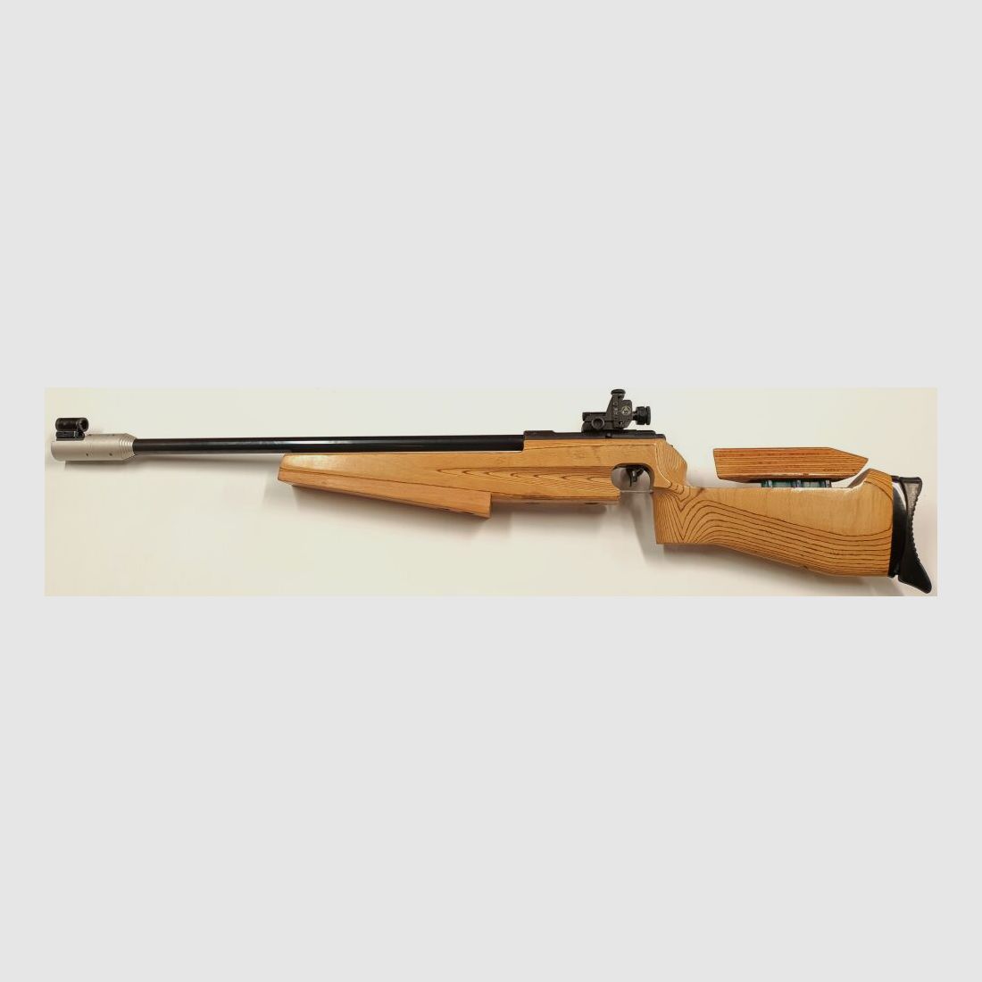 Feinwerbau Mod. 2600 verstellbare Schaftbacke & original Diopter