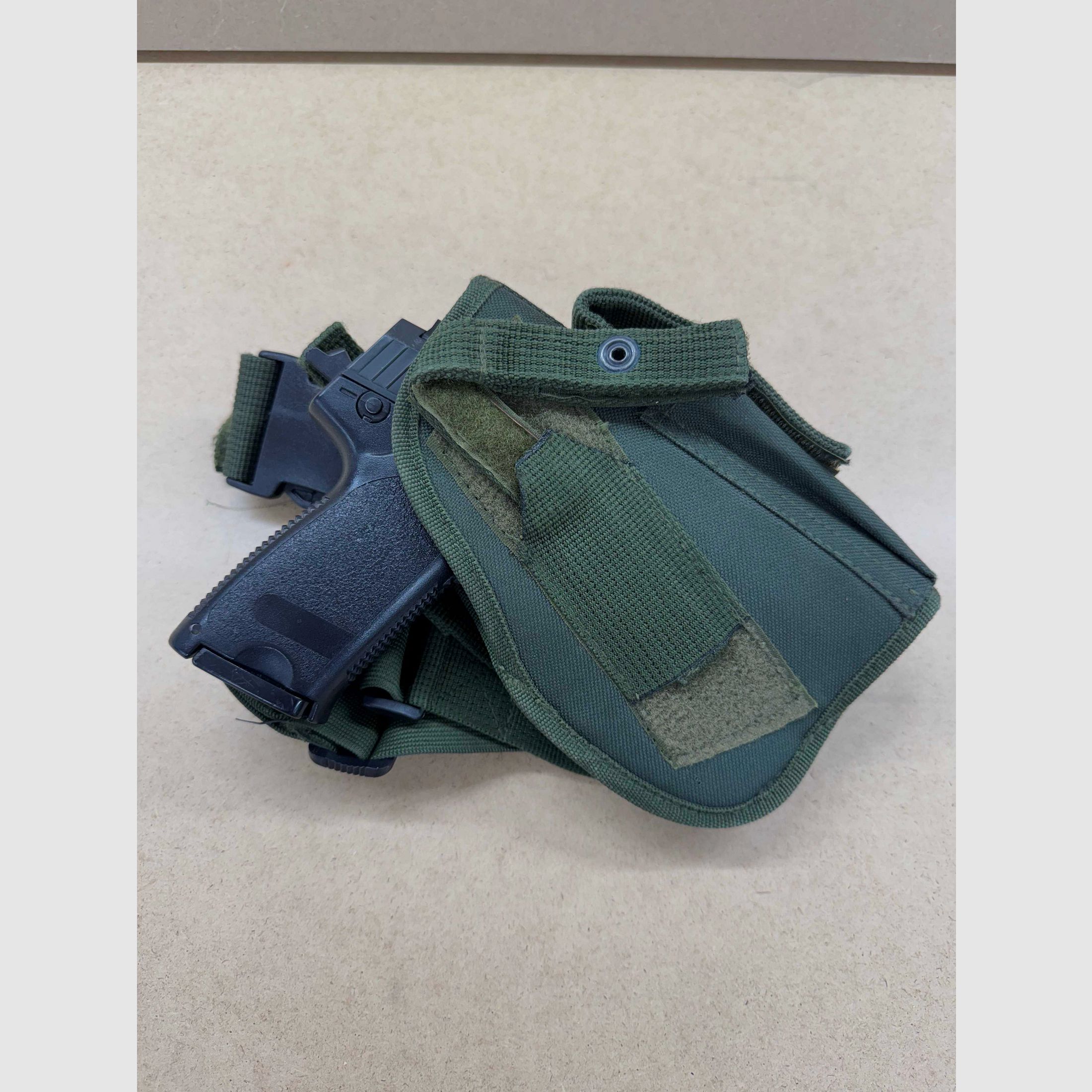 Umarex USP Compact GBB – Objeto para reparadores (magacín con fugas) | mucho accesorio