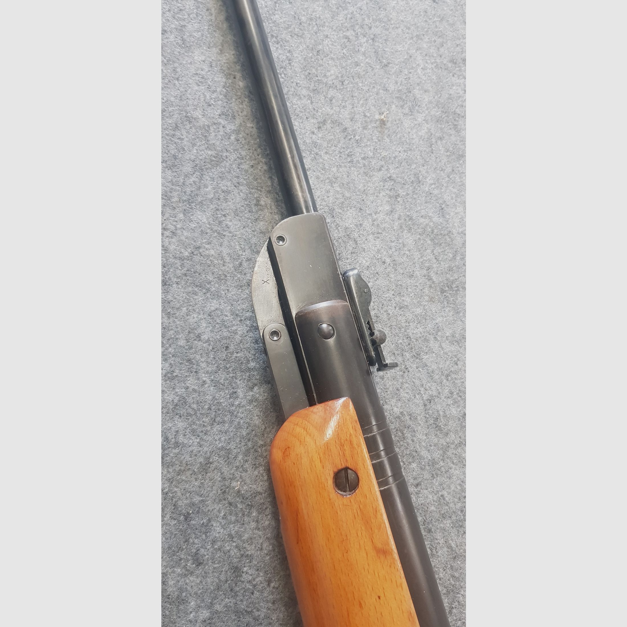 Seitlich verschraubt !!!  Seltene Ausführung  schönes Haenel Mod.  III-284   III 284 cal. 4,5mm Diabolo