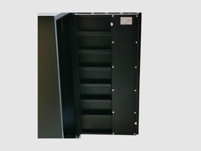 Szafa na broń Shooter kaliber (1500x690x410) 10 LW