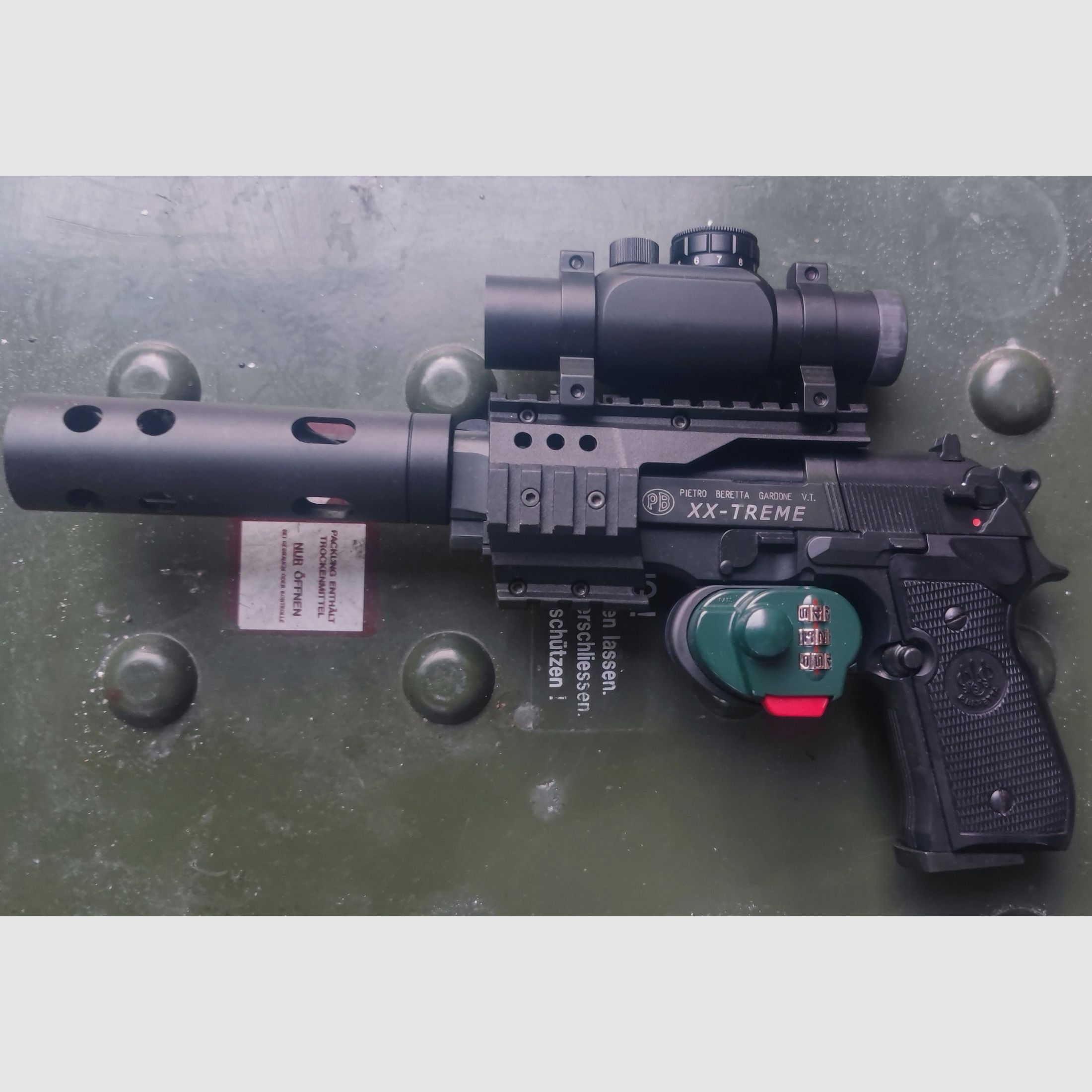 Beretta 92 FS XX-TREME CO2  mit Xtreme viel Zubehör 