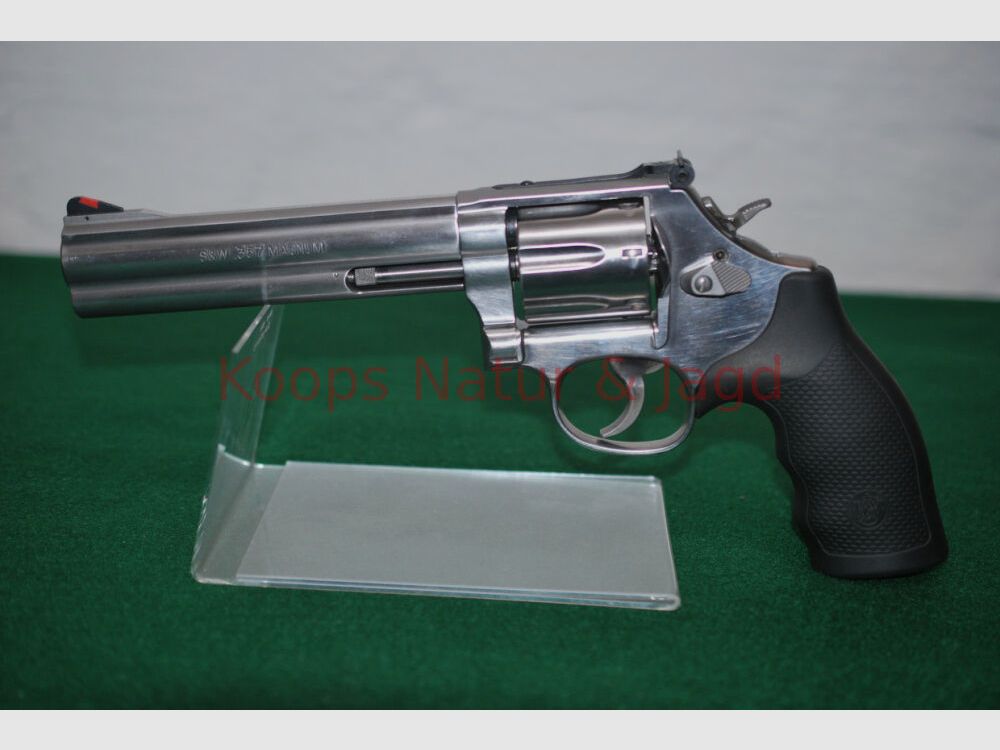 Smith & Wesson	 686-6