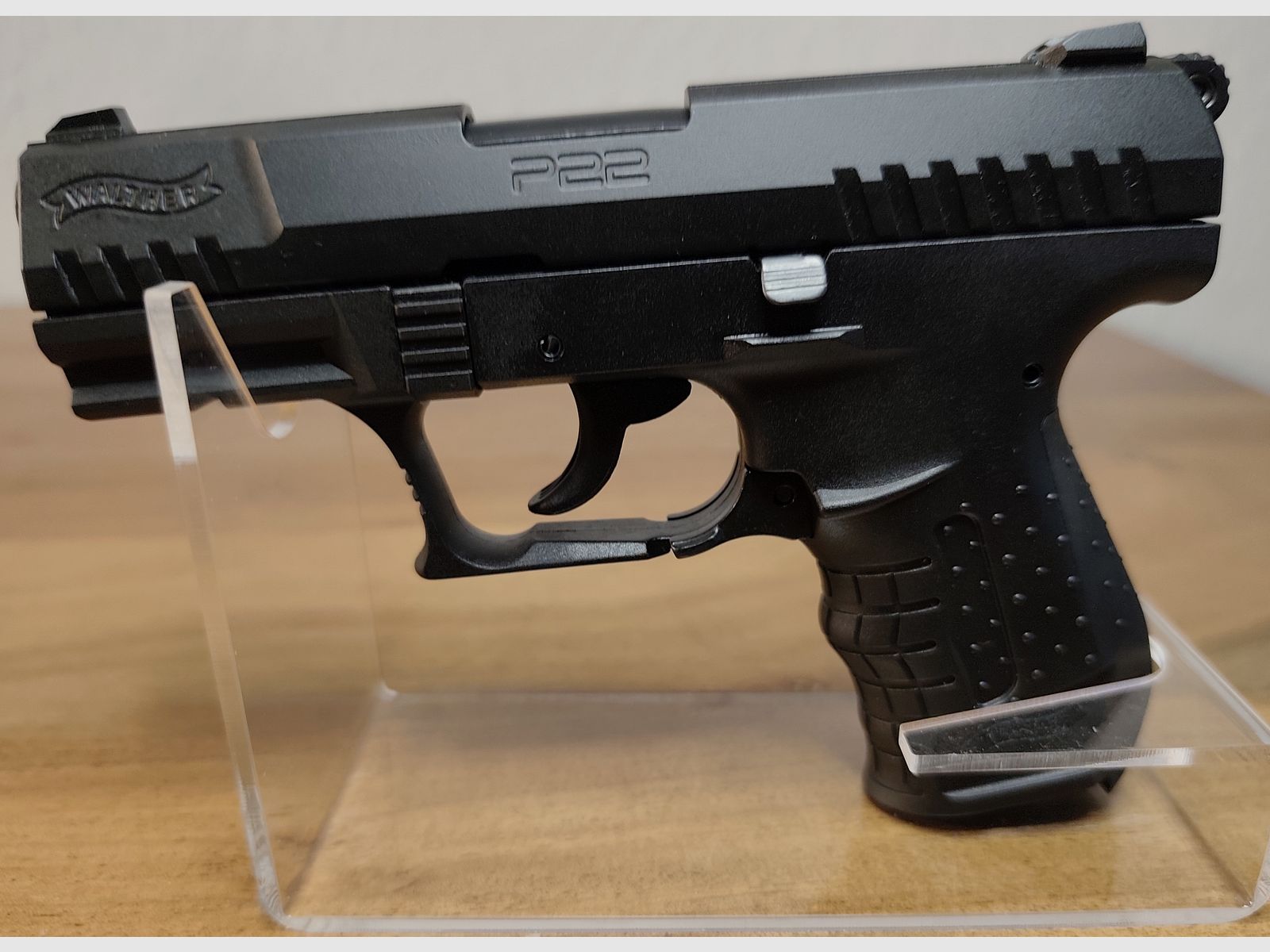 Walther P 22 czarny PTB 778 w stanie nowym OVP + amunicja