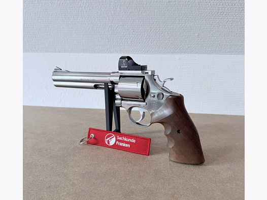 Smith & Wesson 629-4 Euro Magnum