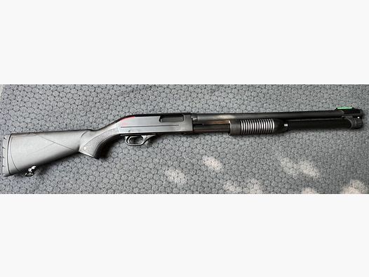 Winchester Mod. SXP, High Capacity Vorderschaftrepetierflinte, Kal. 12/76 12/76