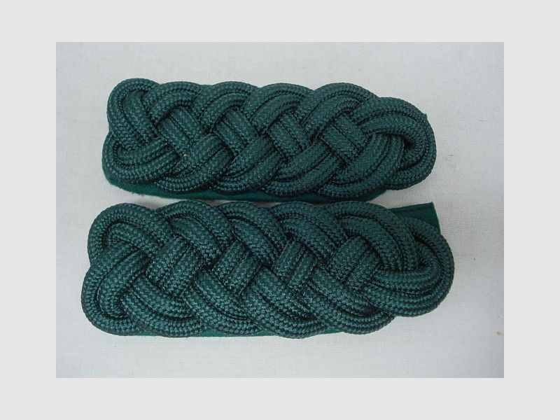 Shoulder braid 5-arch - green-colored metal mesh