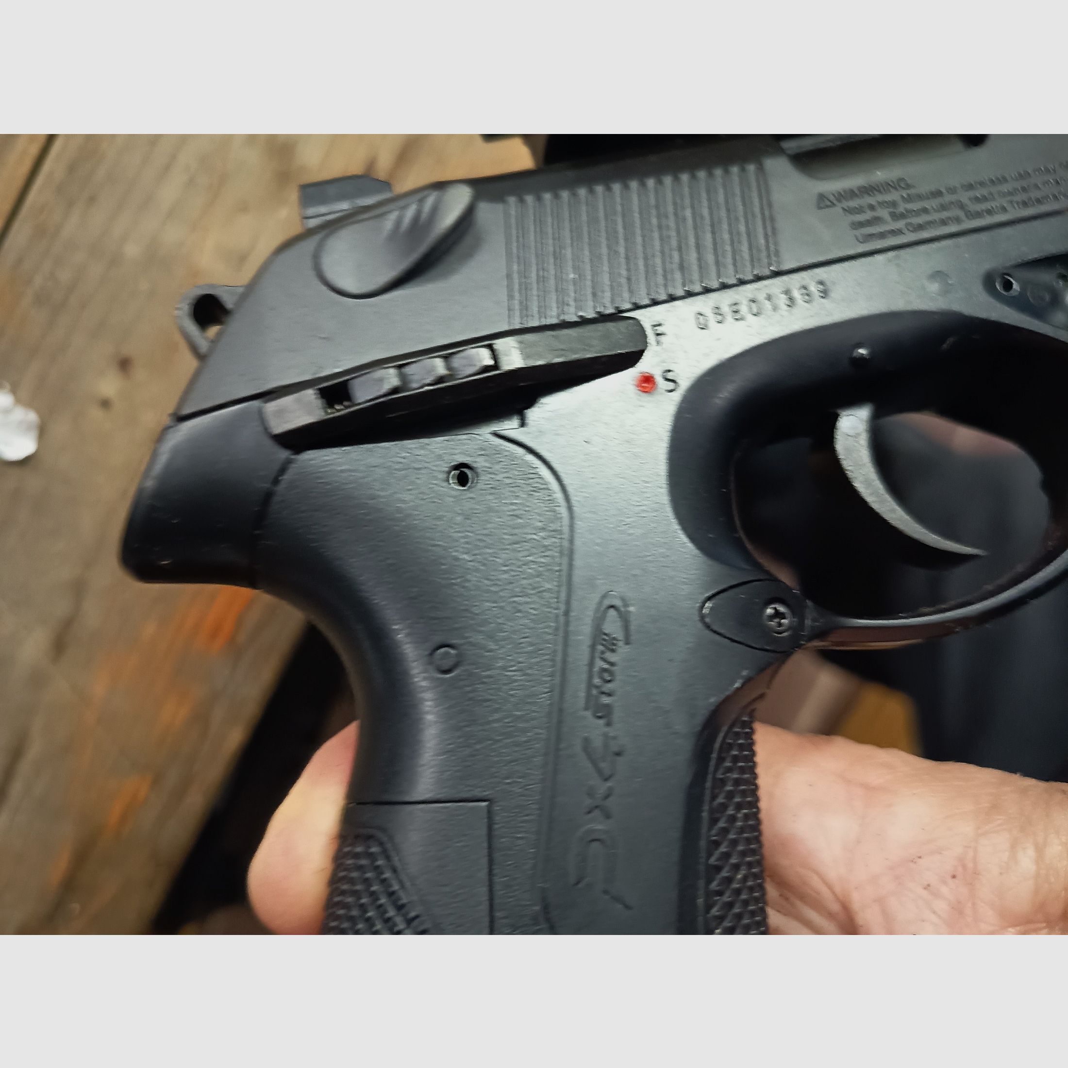 Bundle of airsoft 1 rifle 4 pistols with ammunition and gas cartridges