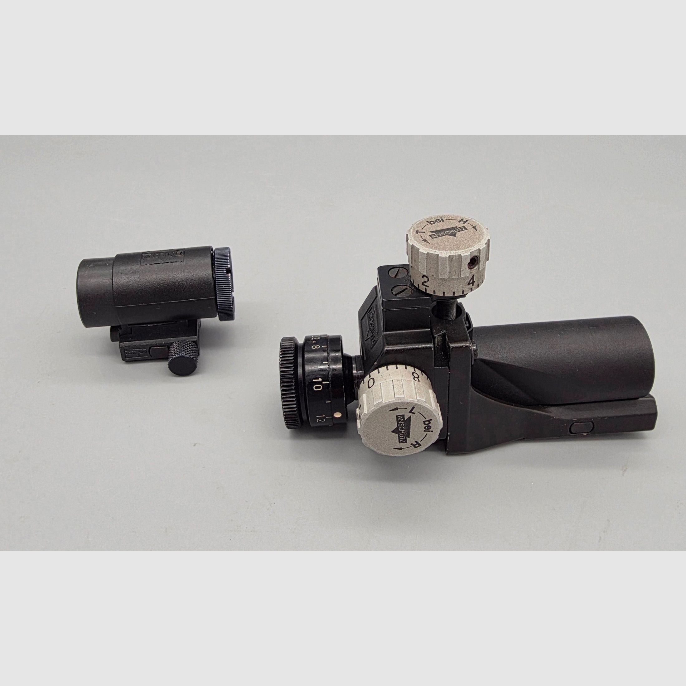 Anschütz Diopter und Korntunnel  6832 mit Stufenlos verstellbarer Irisblende 6805