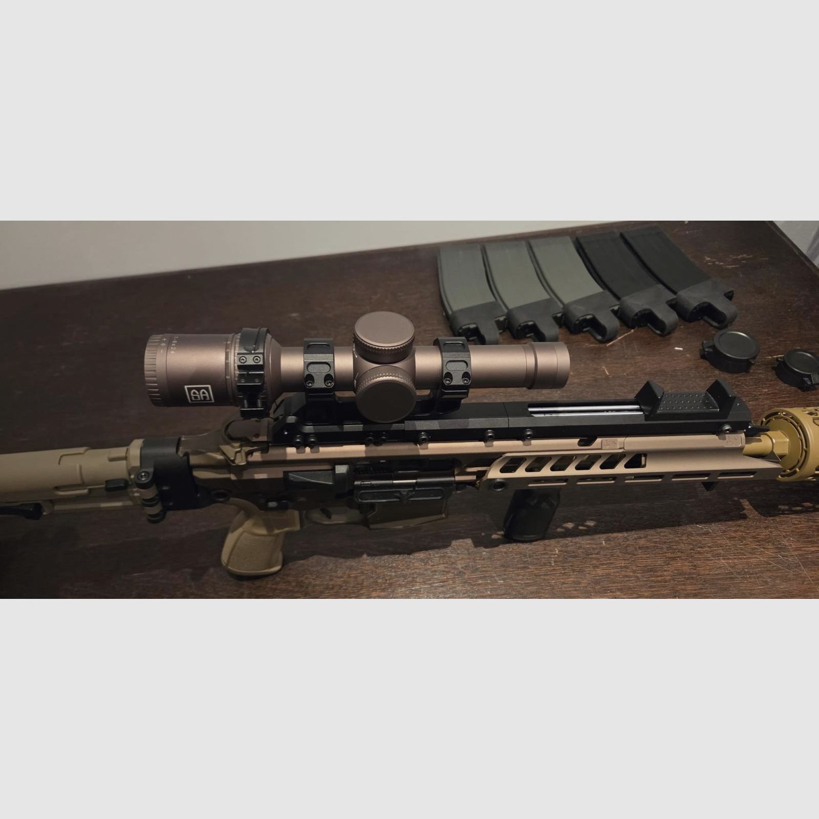 APFG Spear LT mit SURG Upper und Zubehör