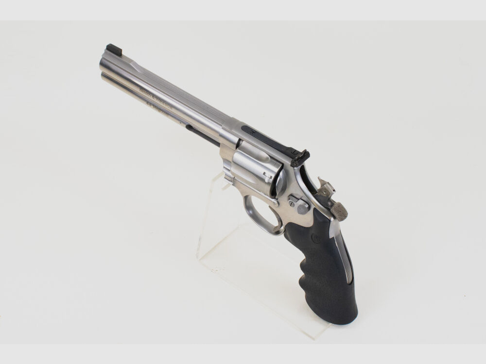 Smith & Wesson 629-4 Revolver