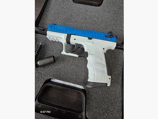 Walther P22Q Blue/ White Edition