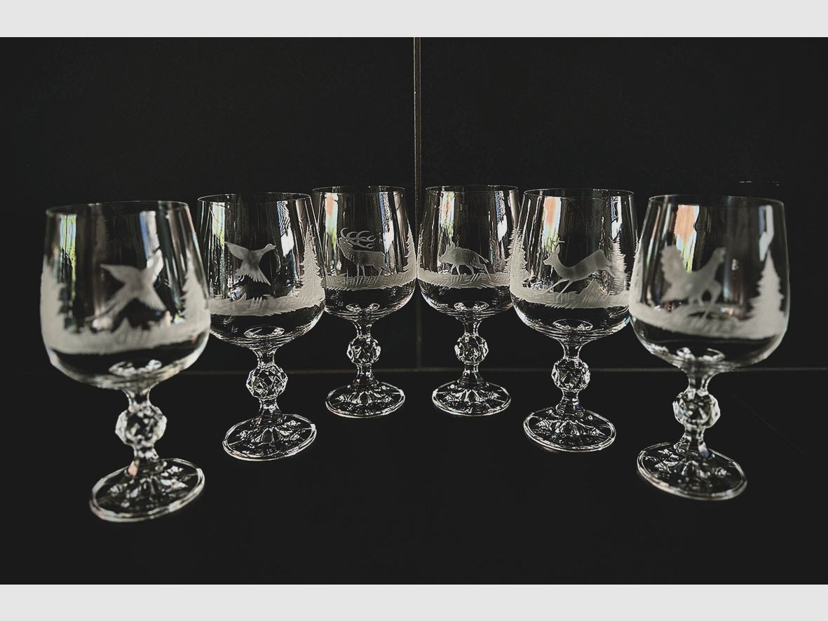 6 copas de vino tinto de cristal talladas a mano