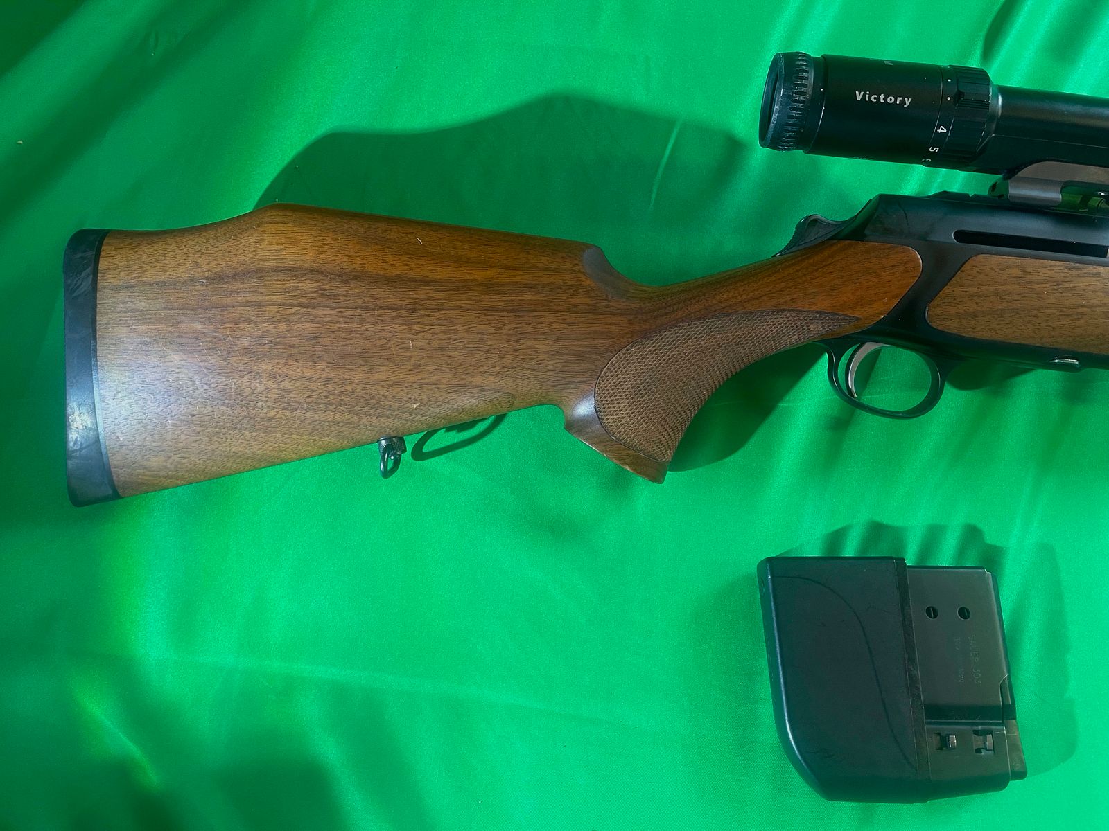 Sauer 303 mit Variopoint M  1,5-6*42 T, in cal 300 winmag