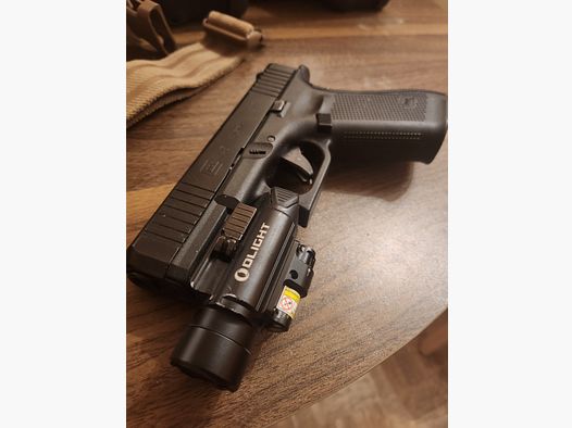Glock 45 z akcesoriami