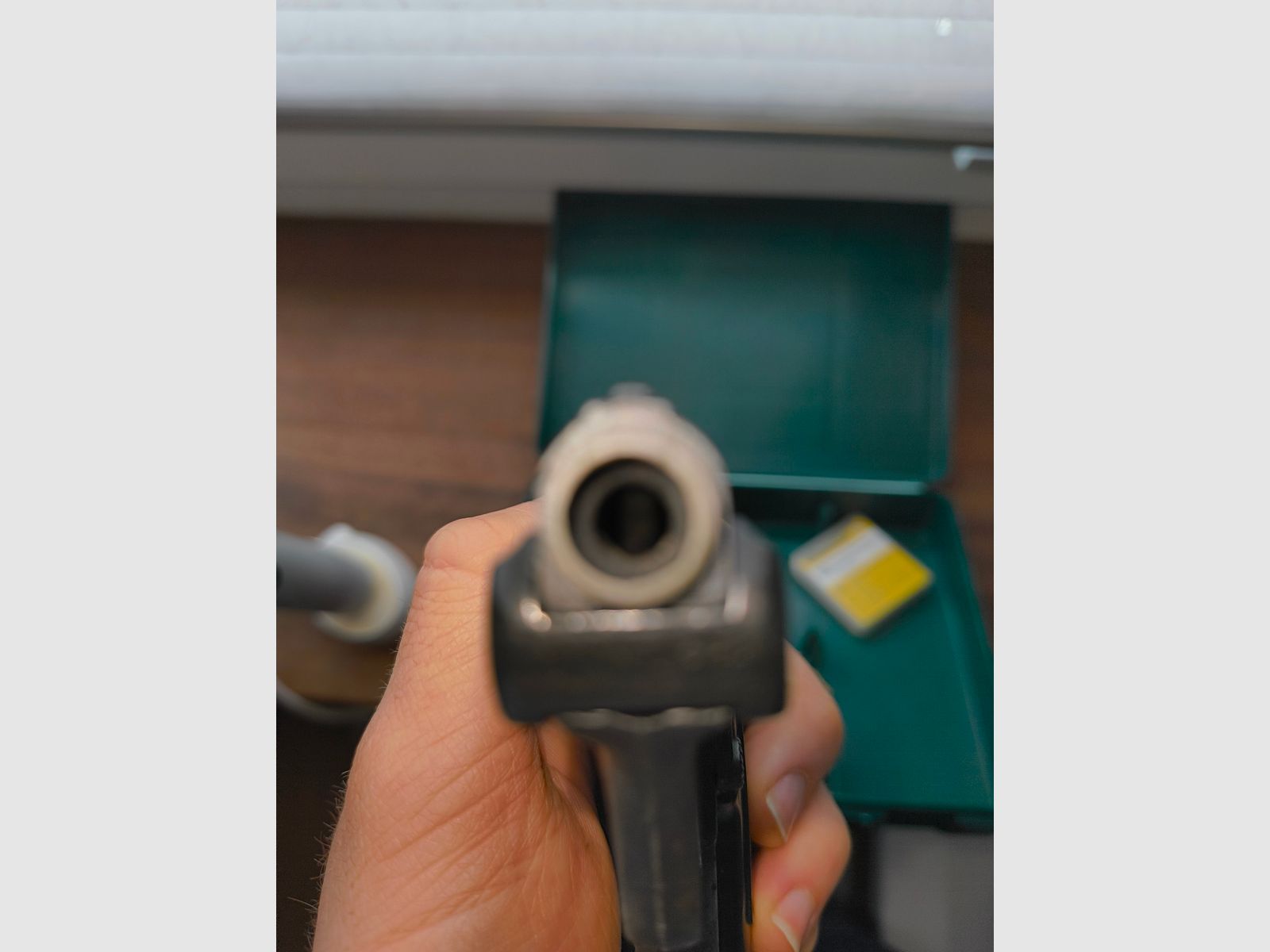 6ME 8 Detective Schreckschusspistolen