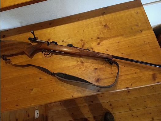 Bolt-action rifle 30.06 CZ