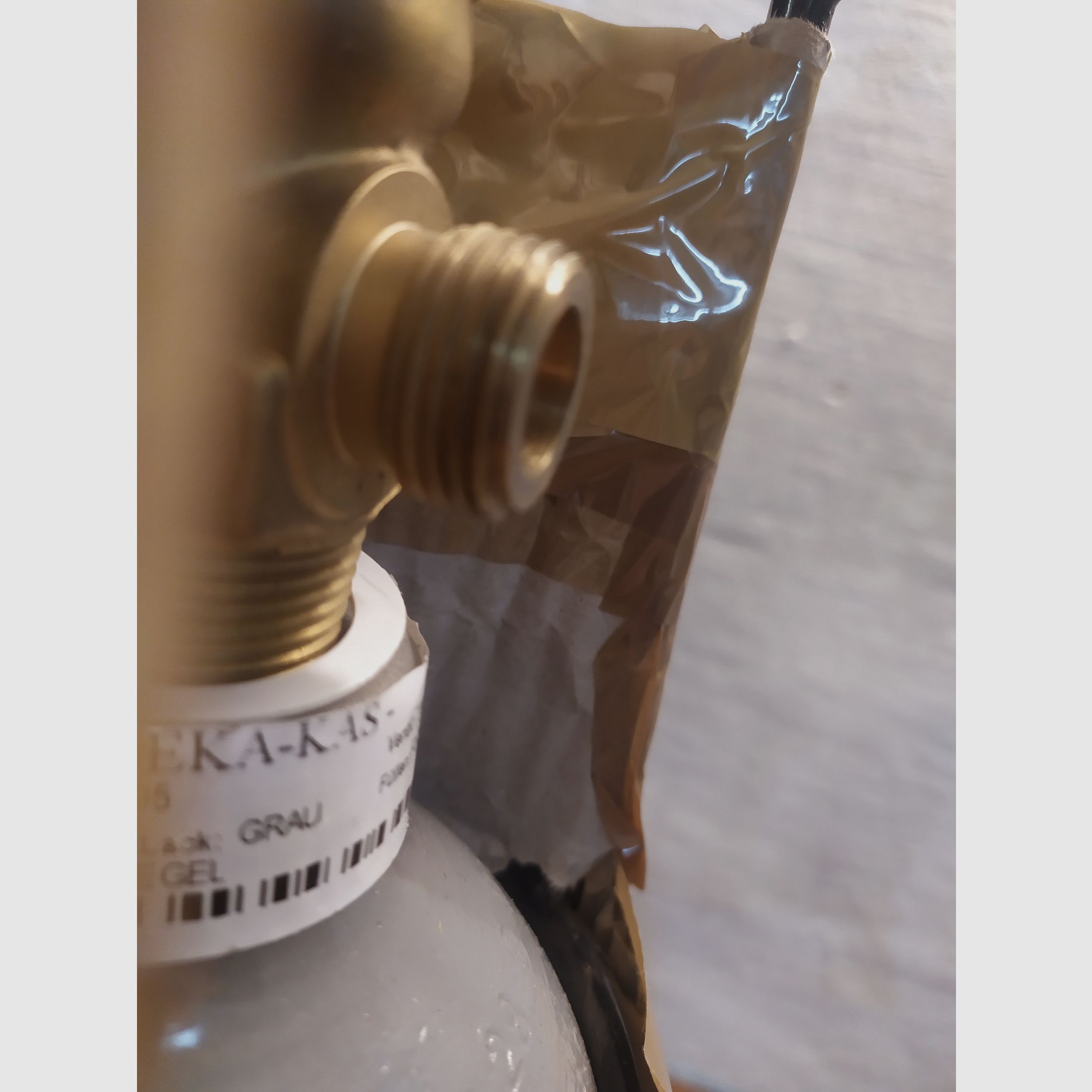 Attrezzatura completa per Paintball - Come nuova - con Marker Cal.68 e 2 serbatoi di CO2 ecc.