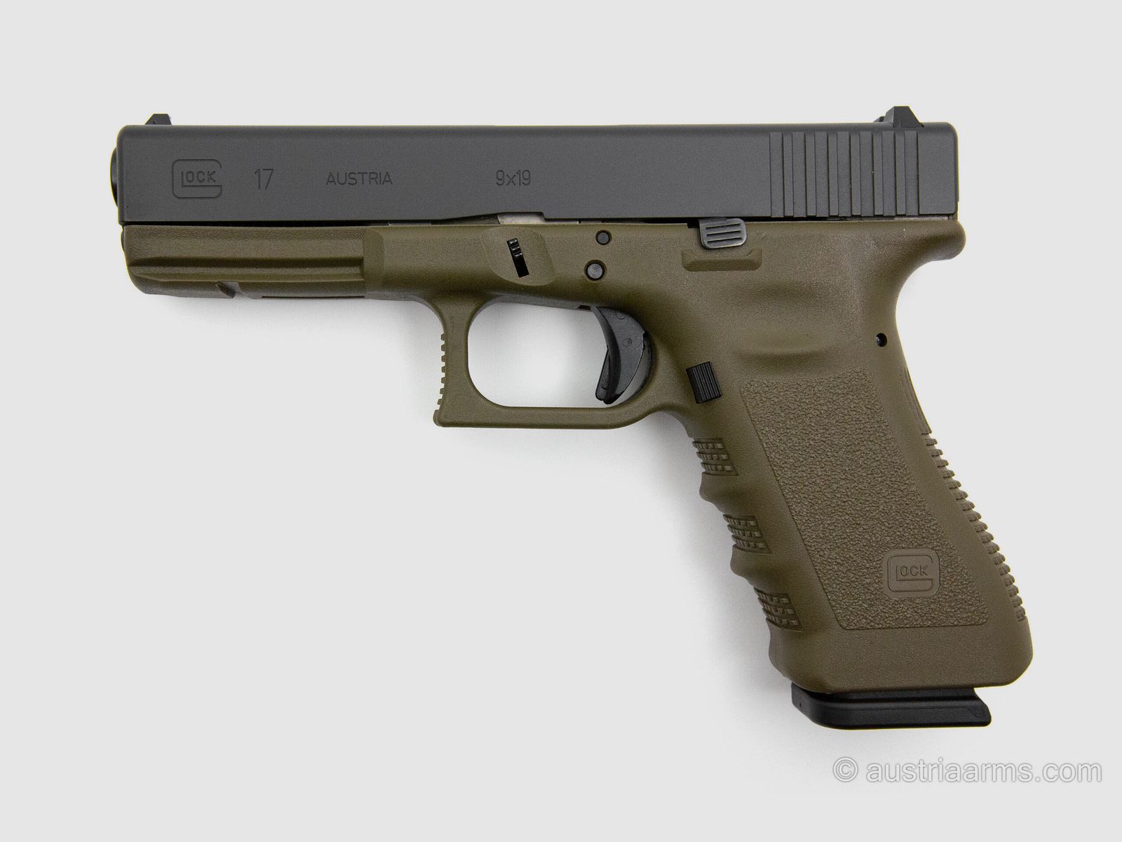Glock 17 Military Olive Green, neuwertige Gebrauchtwaffe, 9 x 19 mm, Bild 1 von 4