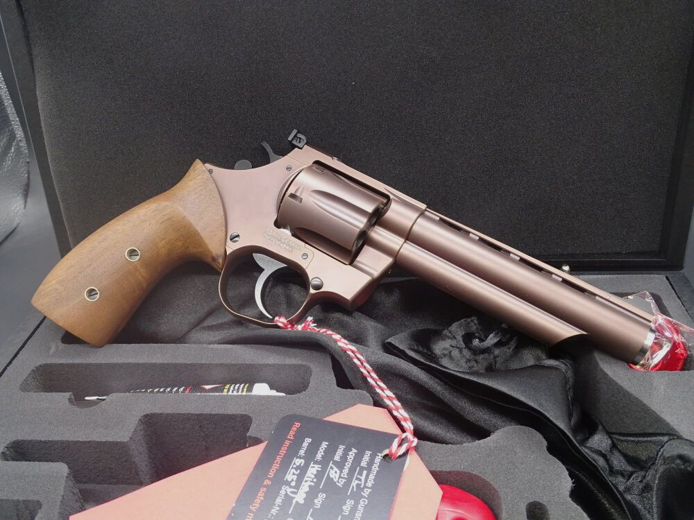 Korth Heritage / Bronze Kaliber .357 Magnum 5 1/2 " WE HEBBEN ALTIJD KORTH REVOLVERS OP VOORRAAD