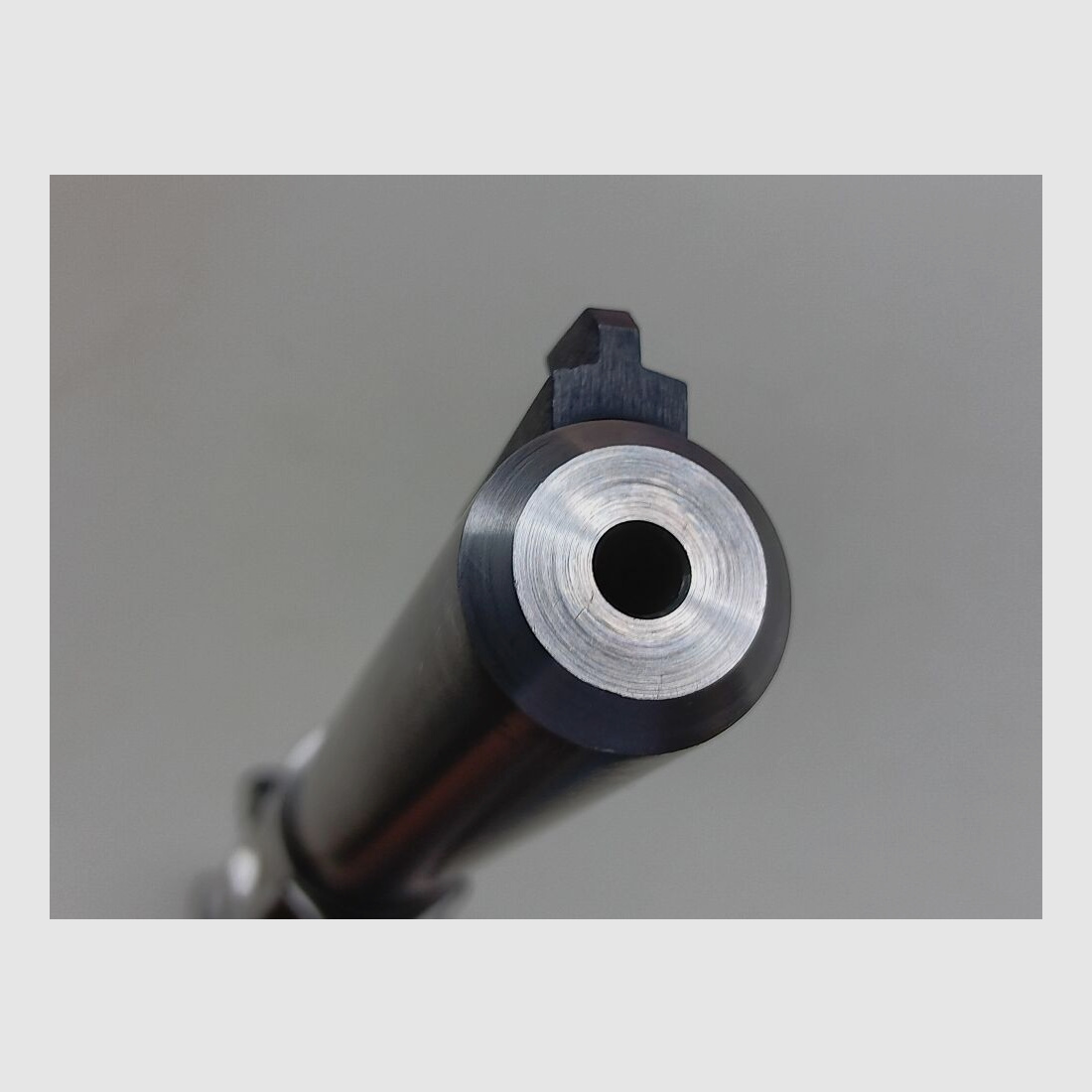 Sturm , Ruger & Co. Inc. Southport , Conn. USA Mark II - Target Stainless