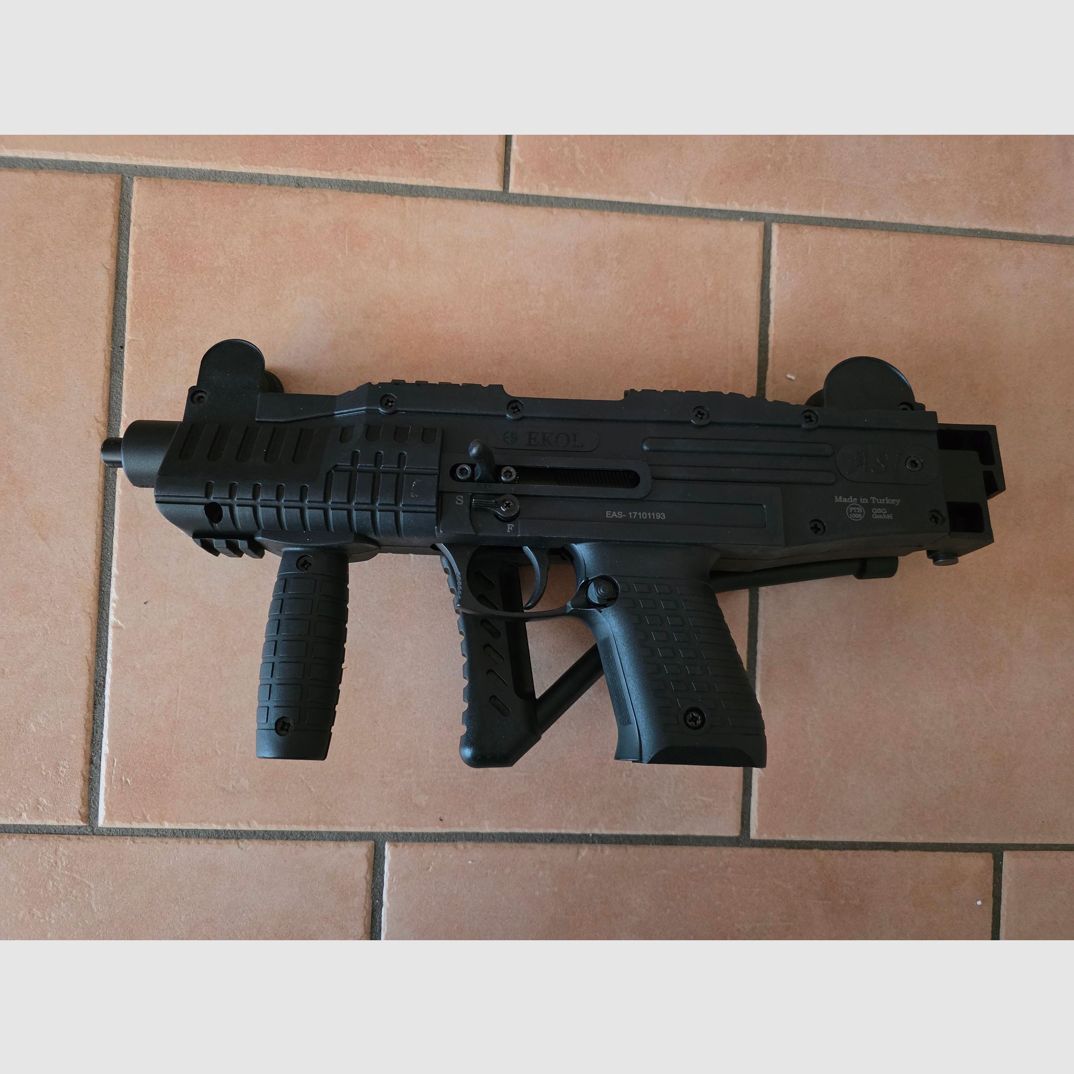 Ekol Asi Pak pistola de máquina 9mm Schreckschuss Gas