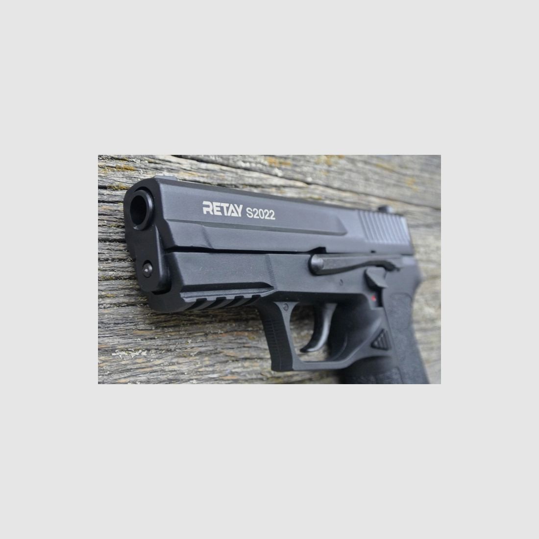 RETAY S2022 9 mm P.A.K. – SIG Sauer SP2022 Replica – Schreckschusspistole / EU-weiter Versand
