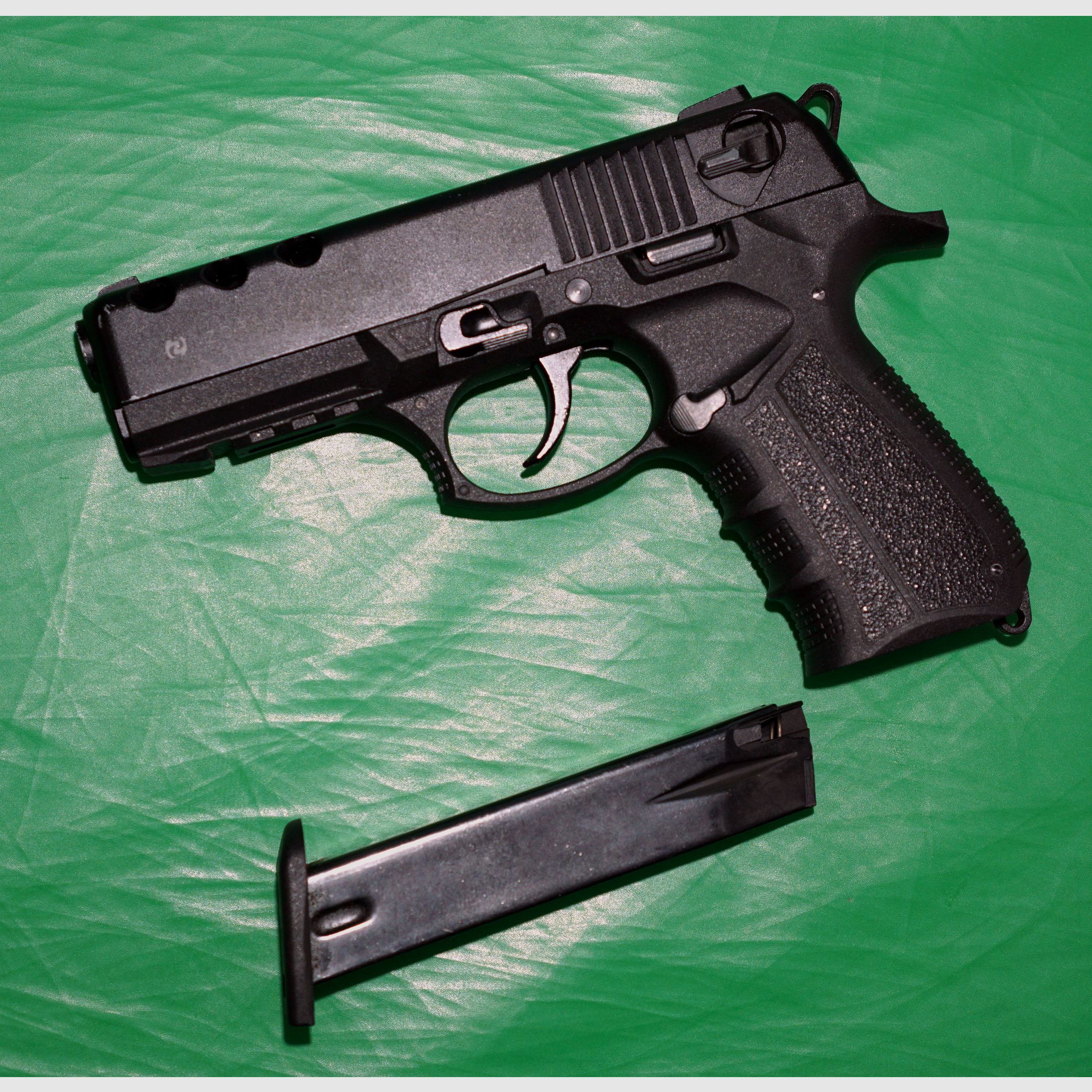 Zoraki 4918 9mm P.A.K. (alte PTB 986)