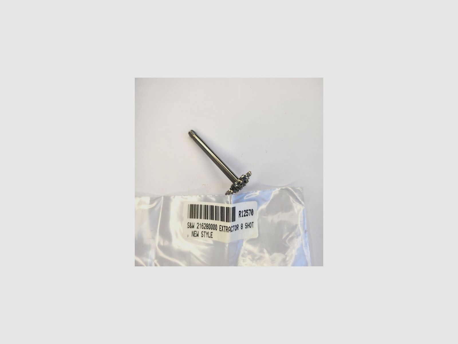 Smith & Wesson Extractor Assembly New Style Frame J 22 LR 216280000, image 2 of 4