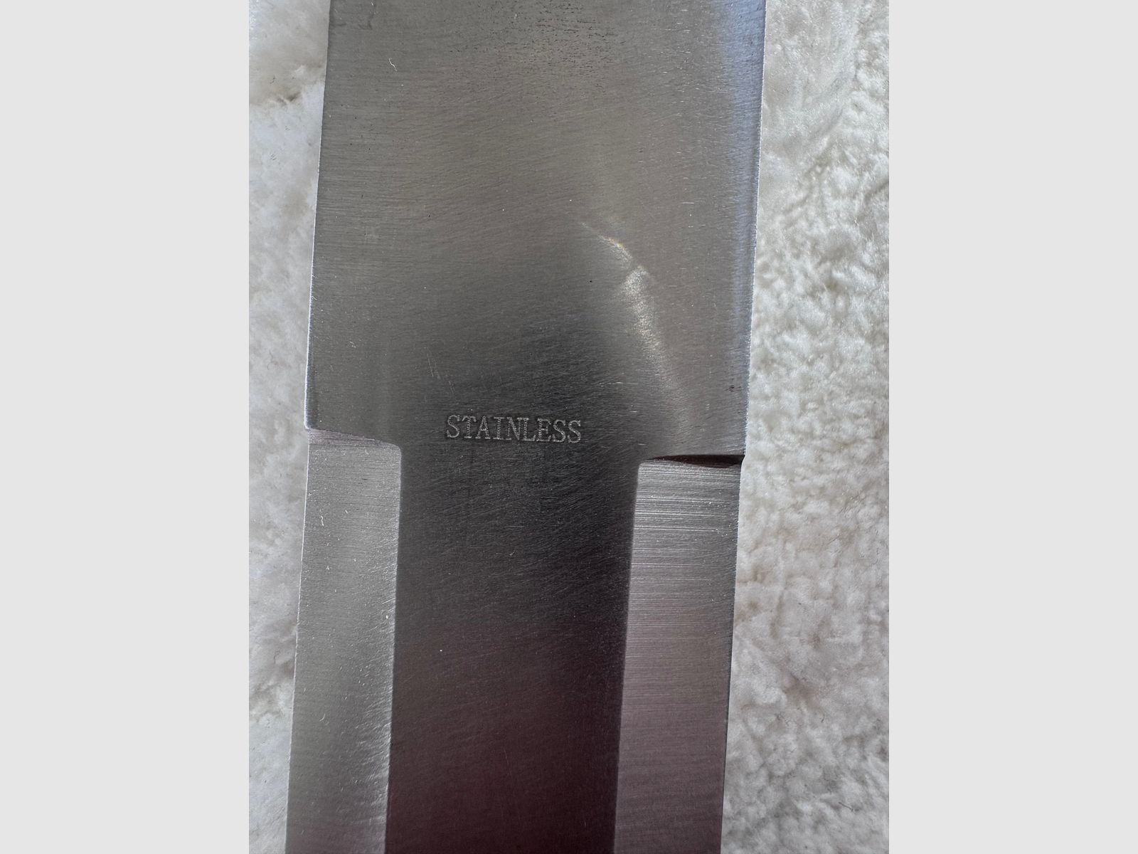 Dekoratives Drachenschwert im asiatischen Stil