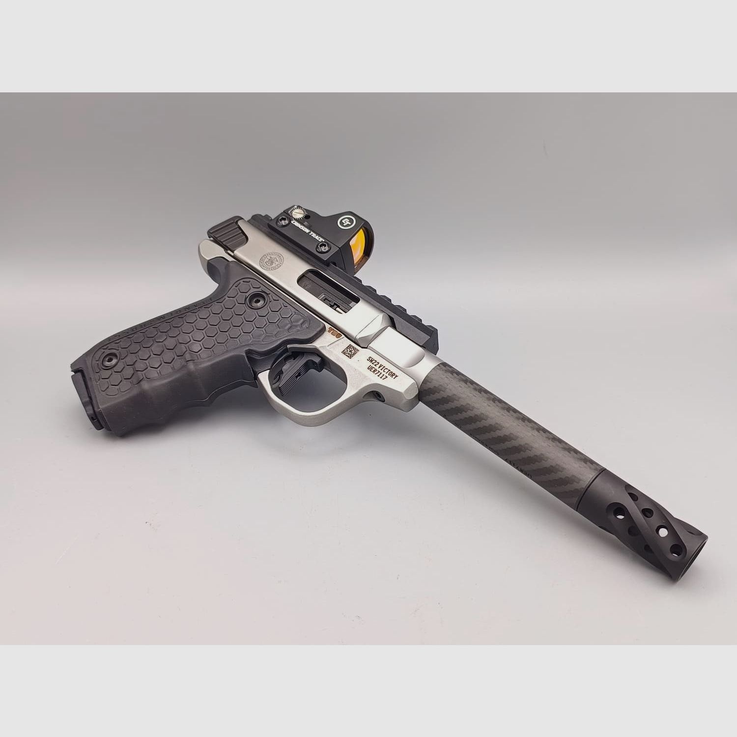Smith & Wesson Performance Center SW22 Victory Target – .22 lfb / .22 LR mit Carbon-Lauf und Red-Dot-Visier