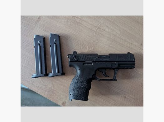 Walther P22 Q Schreckschuss PAK inkl. Ersatzmagazin / black/ Top Zustand