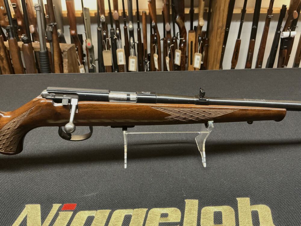 Anschütz 1516 .22WinMag