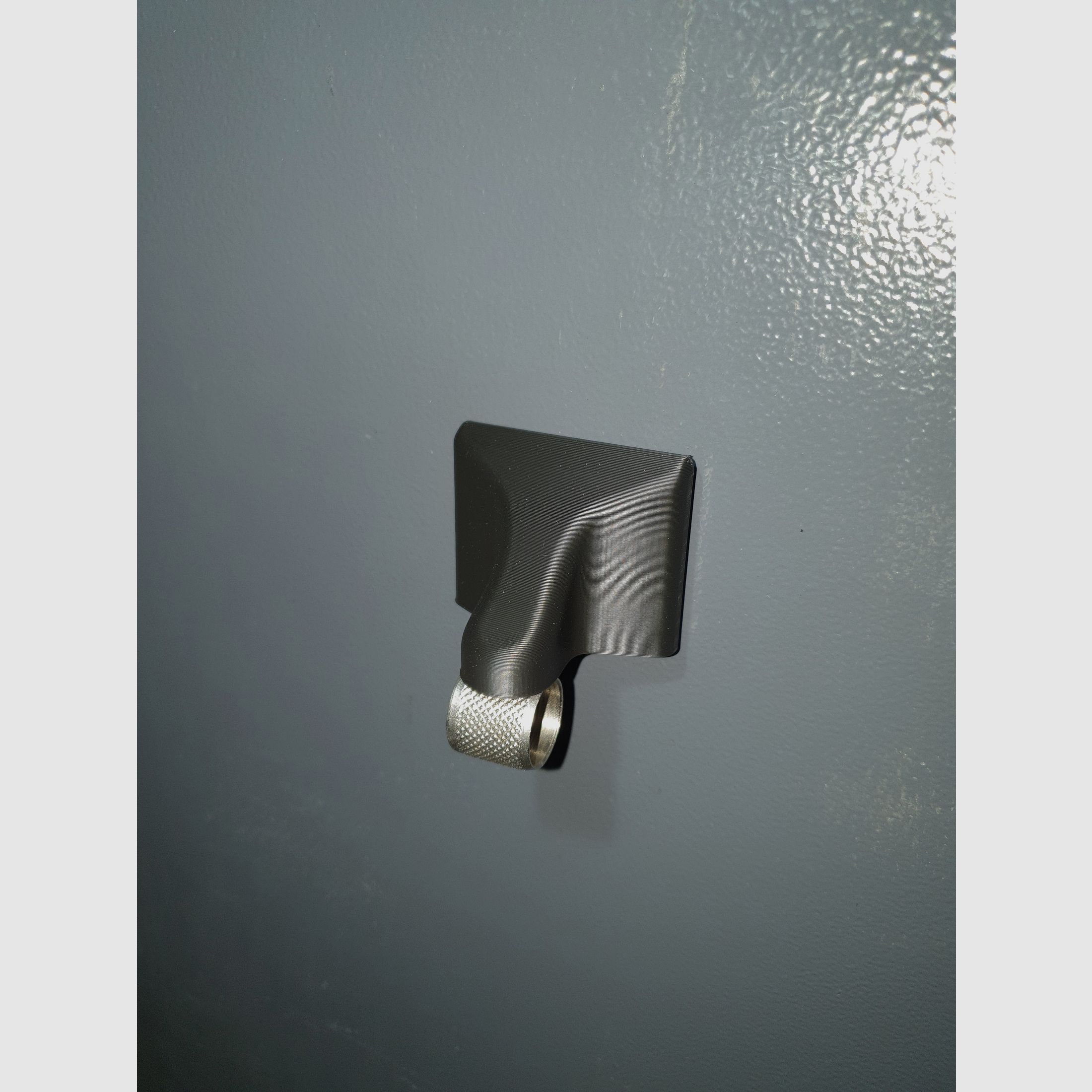 Multifunktionale Magnethalterung