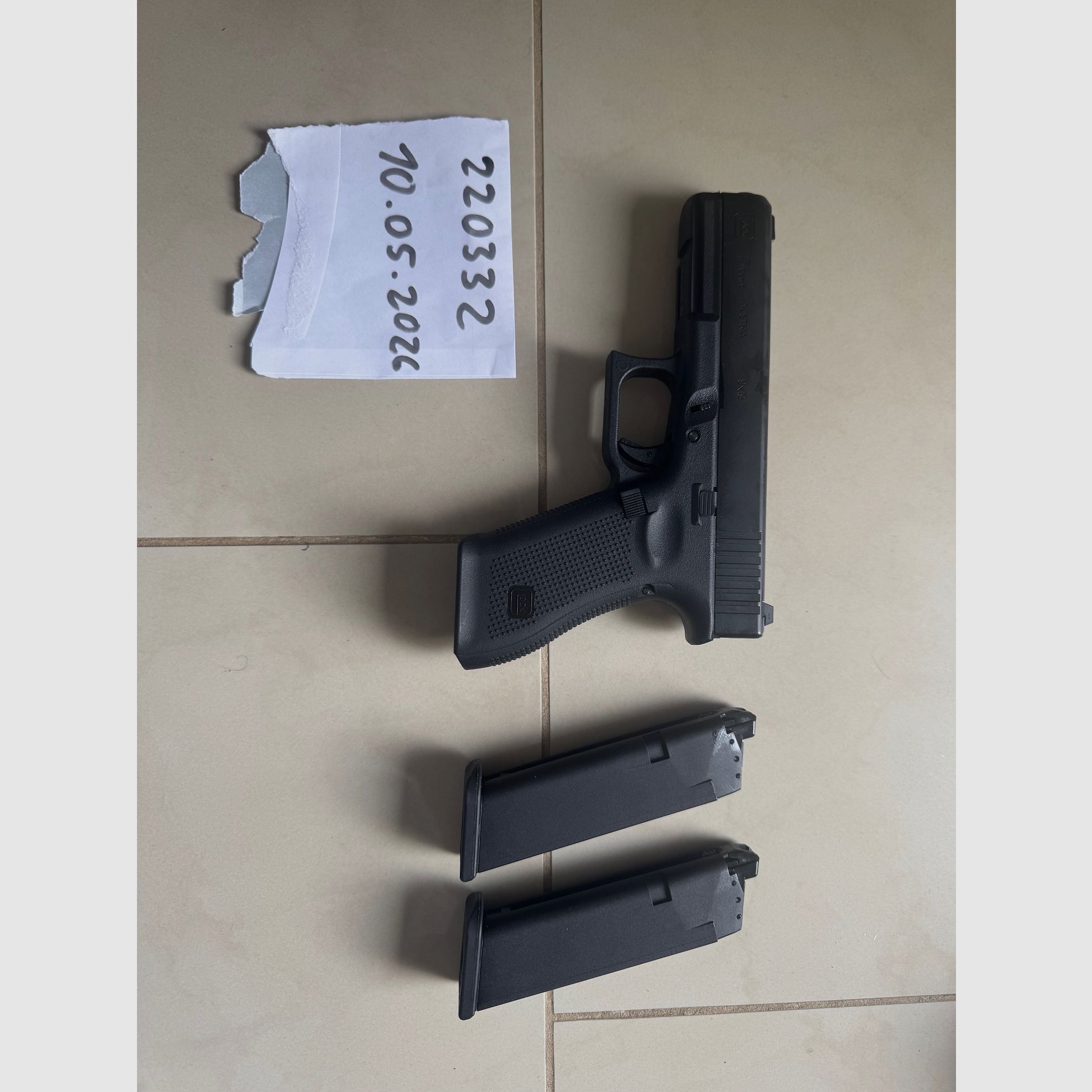 Airsoft Komplettset NEUWERTIG mit Begadi SMR16 und VFC Glock 17 