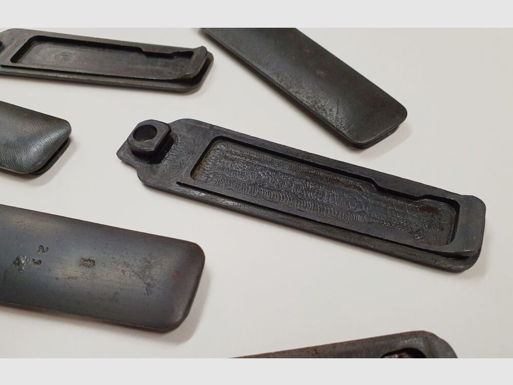 Deutsches Kaiserreich Magazinboden Stahlausführung G98 Gewehr 98 mit Abnahmestempel Kaiserreich